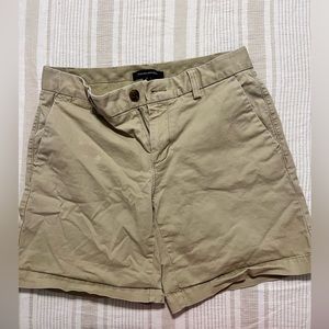Women’s Banana Republic Khaki Shorts